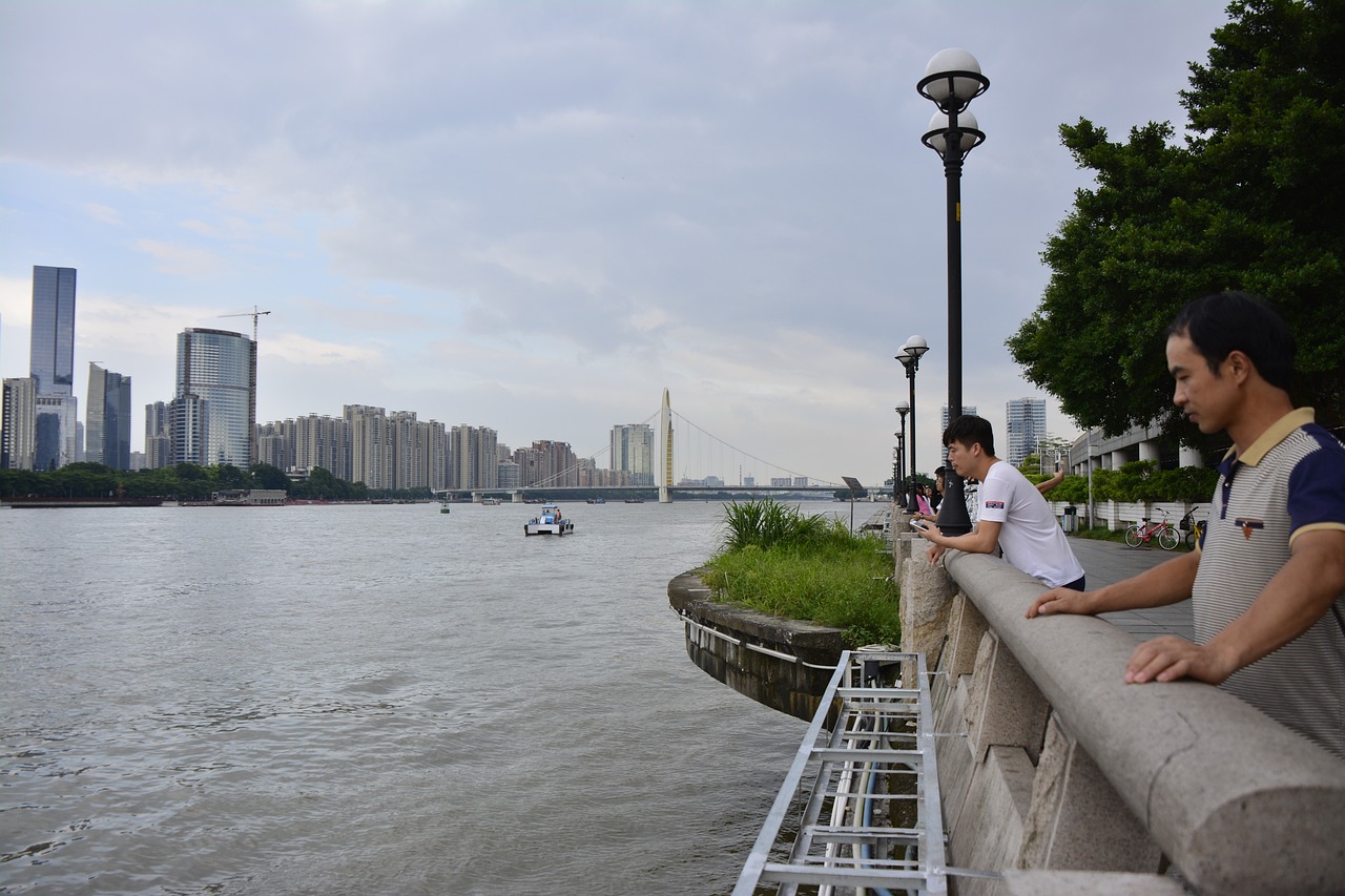 揭秘广州花城广场，城市之心的繁华与魅力